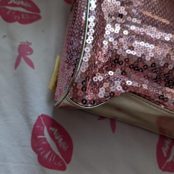 Hello kitty purse bag sequins gold ish yellow ish pink - Picture 4 of 9